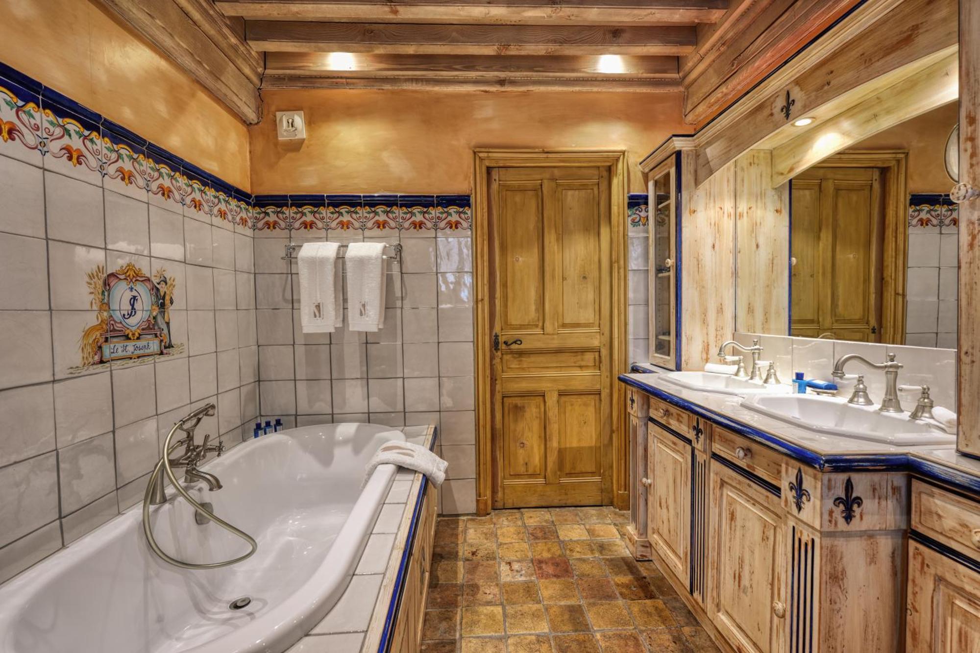 Le Saint Joseph Hotel Courchevel Bagian luar foto