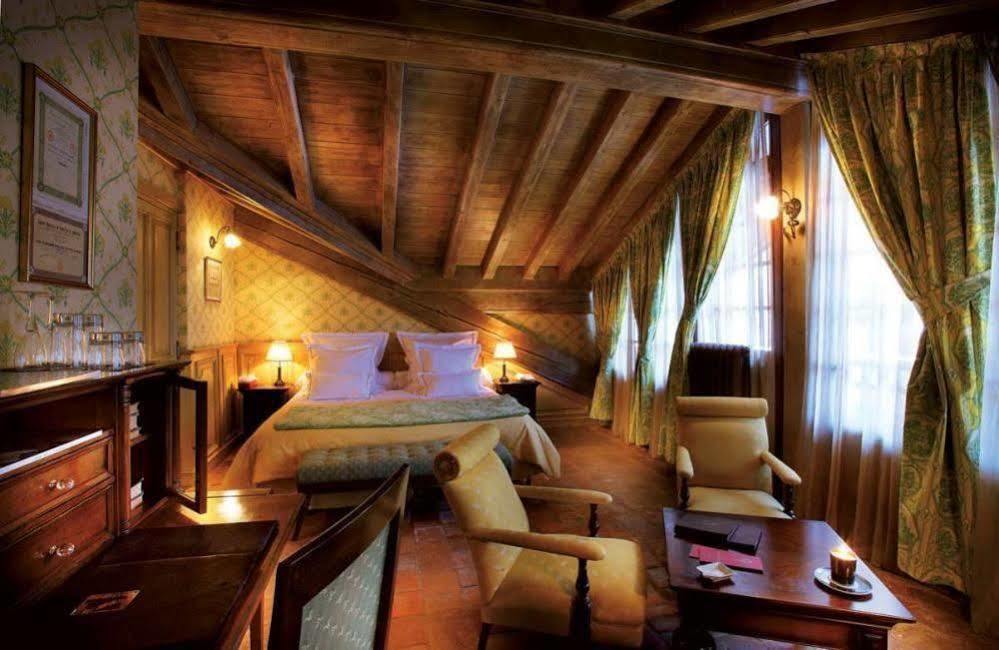 Le Saint Joseph Hotel Courchevel Bagian luar foto