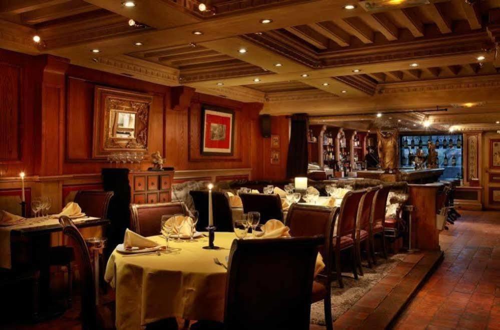 Le Saint Joseph Hotel Courchevel Bagian luar foto