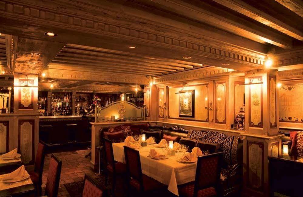 Le Saint Joseph Hotel Courchevel Bagian luar foto